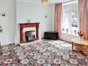 Living room- click for photo gallery